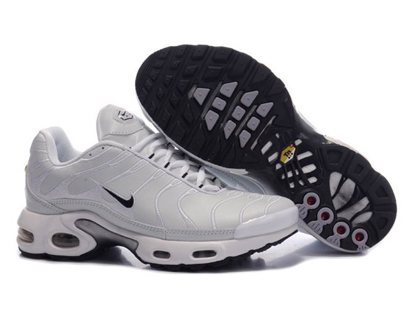 basquette nike tn pas cher basquette nike tn pas cher